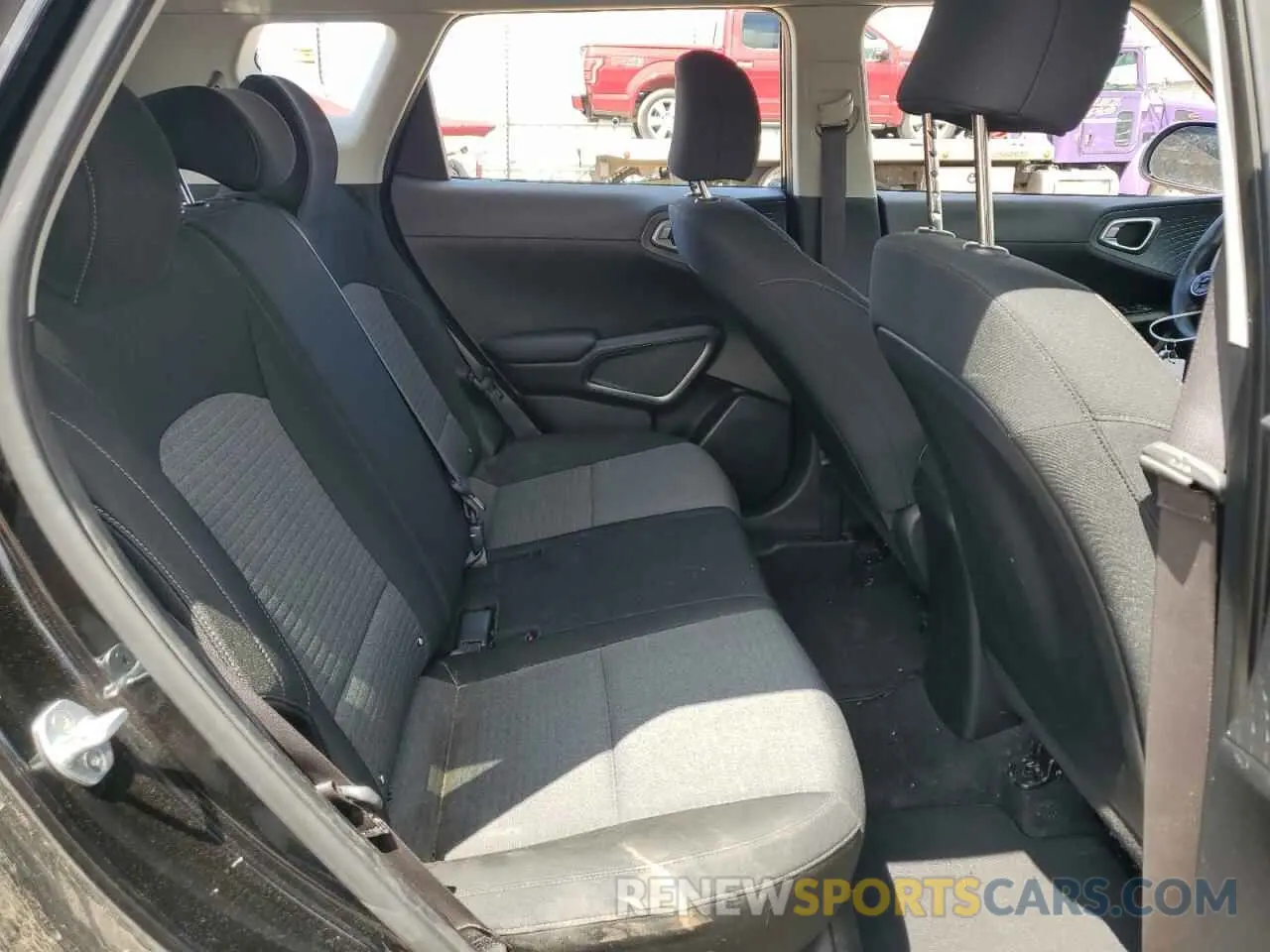 10 Photograph of a damaged car KNDJ23AU8L7042722 KIA SOUL 2020