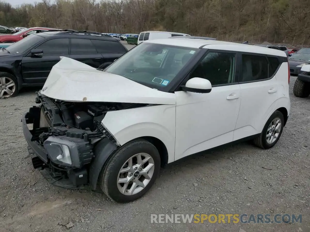1 Photograph of a damaged car KNDJ23AU8L7733488 KIA SOUL 2020