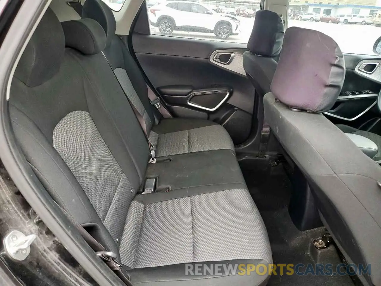 11 Фотография поврежденного автомобиля KNDJ23AU8L7735659 KIA SOUL 2020