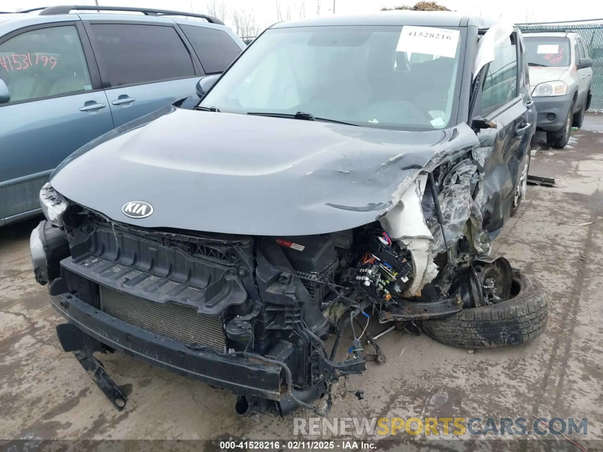 2 Photograph of a damaged car KNDJ23AU9L7041630 KIA SOUL 2020