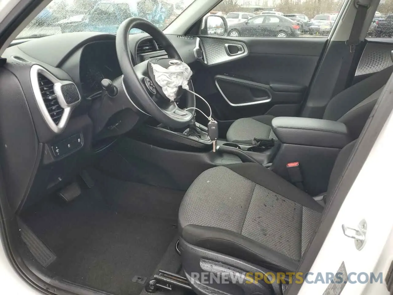 7 Photograph of a damaged car KNDJ23AU9L7055401 KIA SOUL 2020