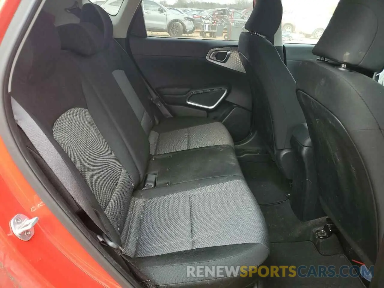 10 Photograph of a damaged car KNDJ23AU9L7059920 KIA SOUL 2020