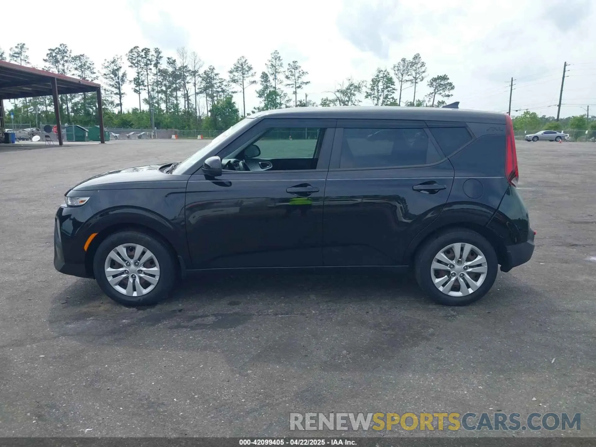 14 Photograph of a damaged car KNDJ23AU9L7071761 KIA SOUL 2020