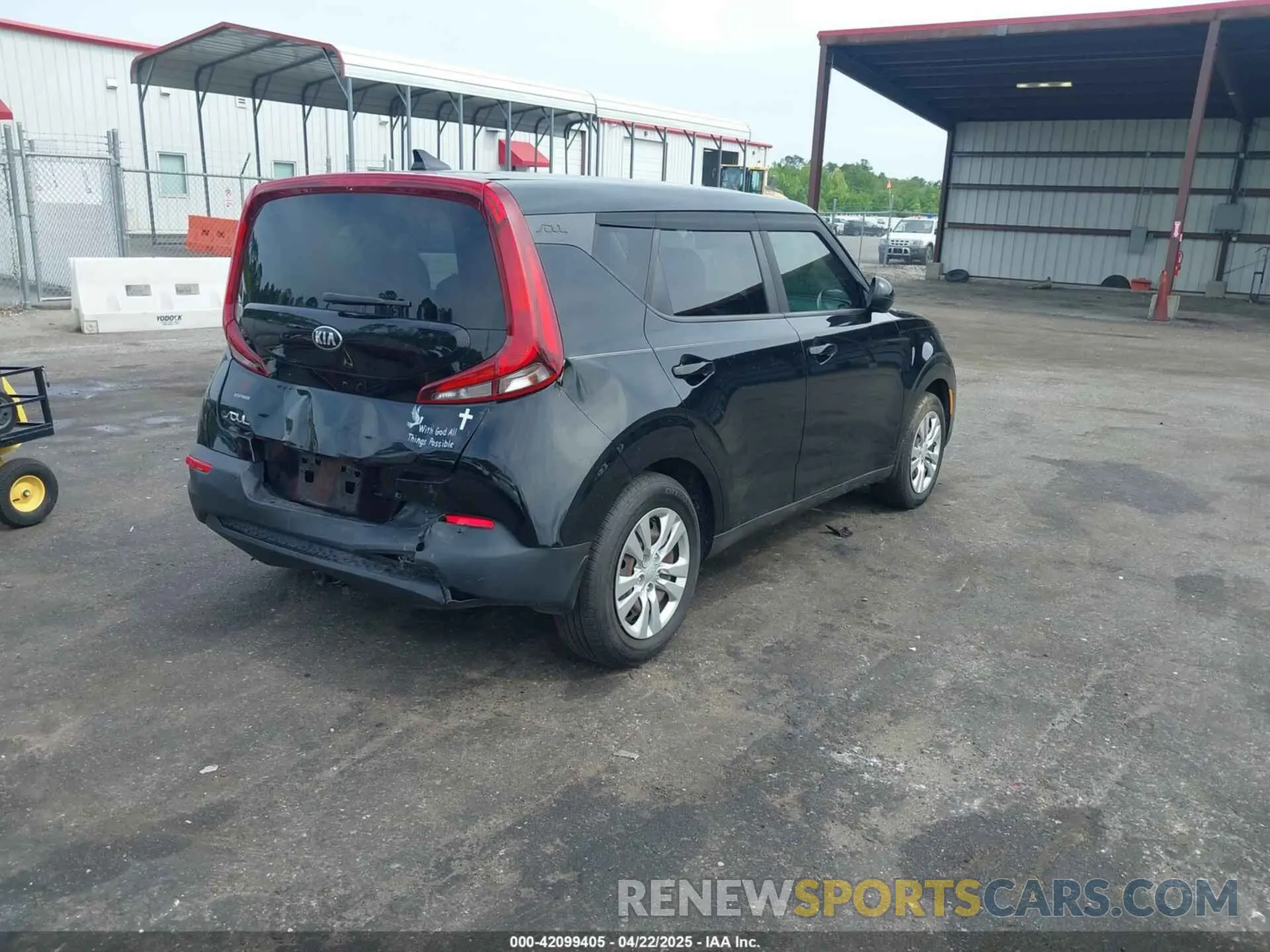 4 Photograph of a damaged car KNDJ23AU9L7071761 KIA SOUL 2020