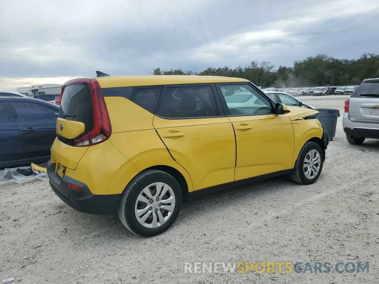 3 Photograph of a damaged car KNDJ23AU9L7119291 KIA SOUL 2020