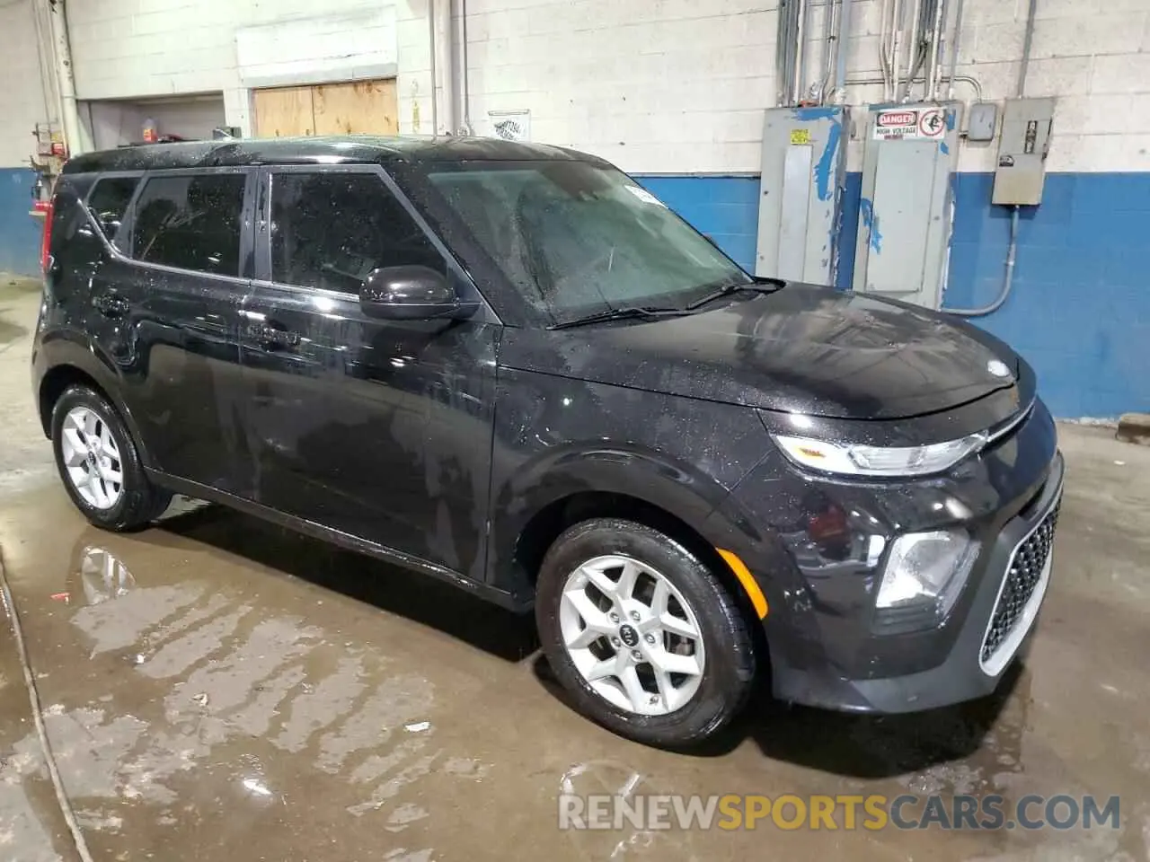 4 Photograph of a damaged car KNDJ23AU9L7708857 KIA SOUL 2020