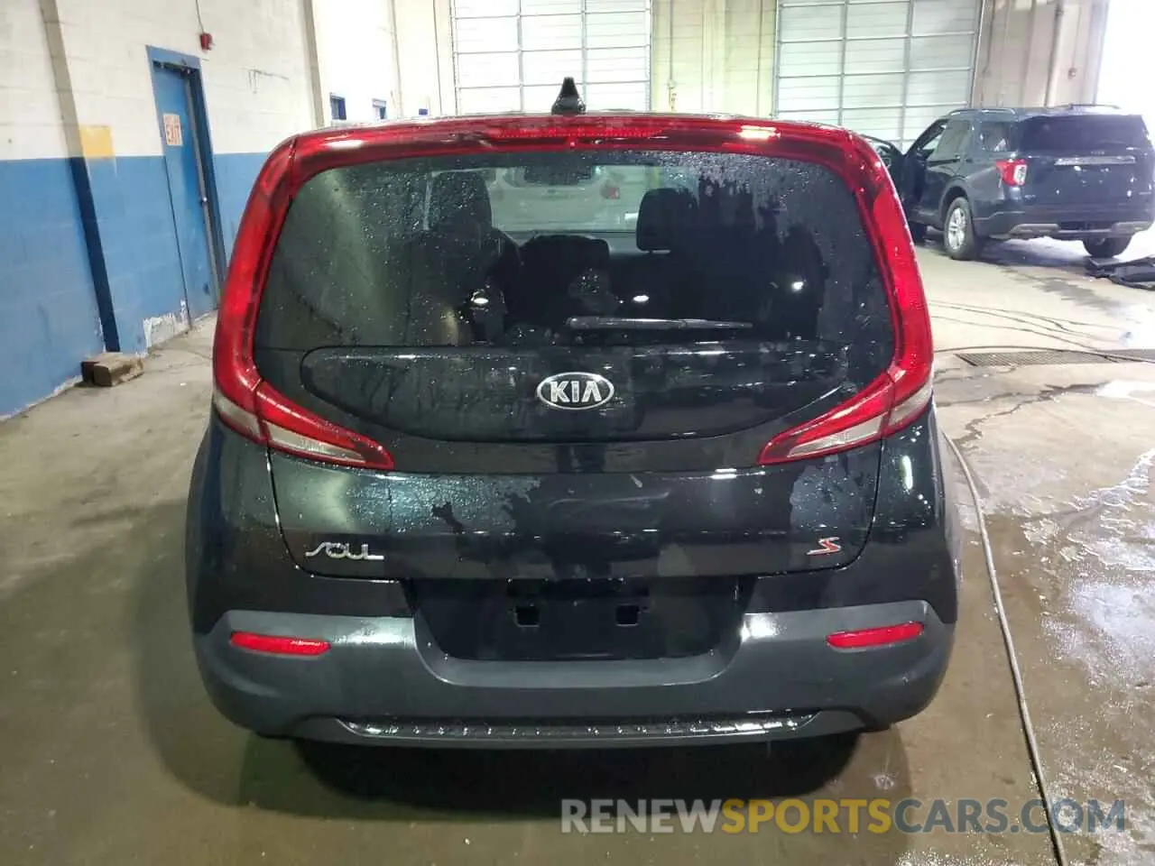 6 Photograph of a damaged car KNDJ23AU9L7708857 KIA SOUL 2020