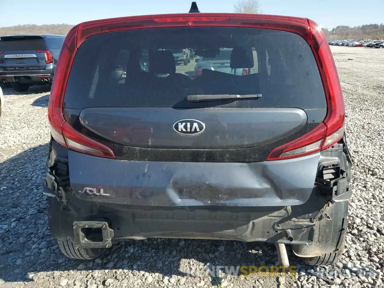 6 Photograph of a damaged car KNDJ23AU9L7721253 KIA SOUL 2020