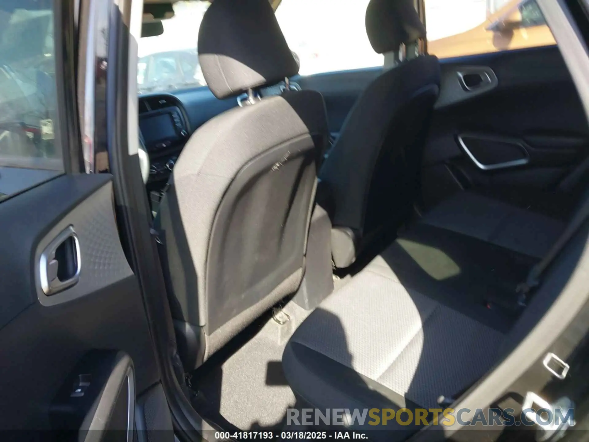 8 Photograph of a damaged car KNDJ23AU9L7724587 KIA SOUL 2020