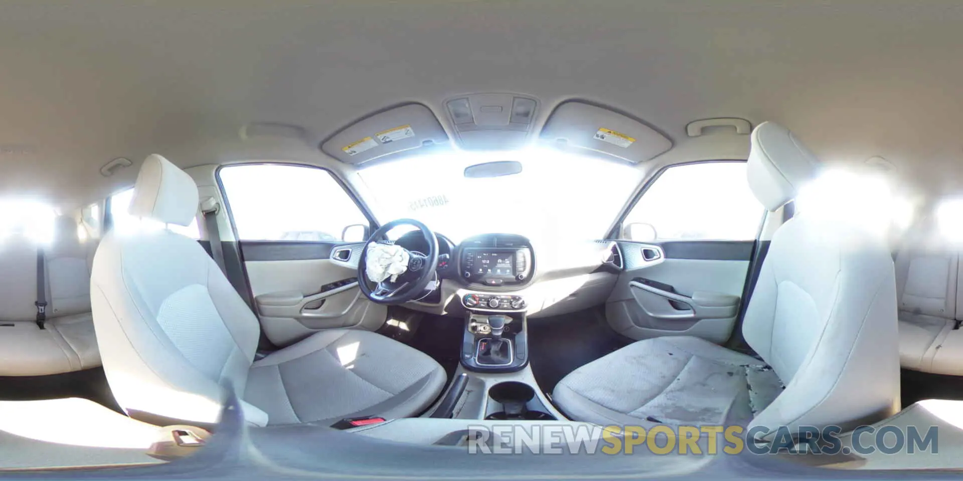 12 Фотография поврежденного автомобиля KNDJ23AU9L7725044 KIA SOUL 2020