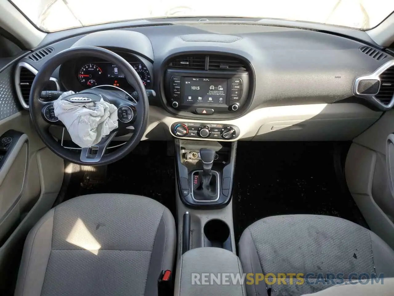 8 Фотография поврежденного автомобиля KNDJ23AU9L7725044 KIA SOUL 2020
