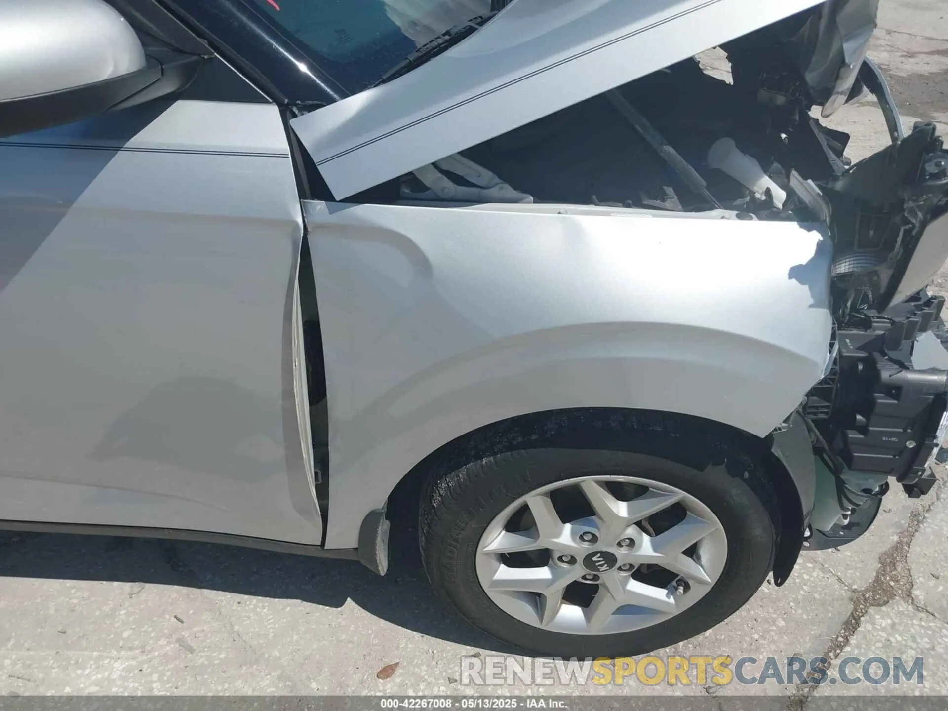 20 Photograph of a damaged car KNDJ23AUXL7031480 KIA SOUL 2020