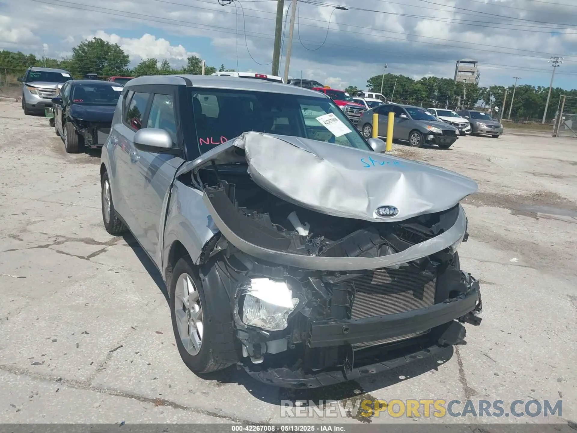 6 Photograph of a damaged car KNDJ23AUXL7031480 KIA SOUL 2020