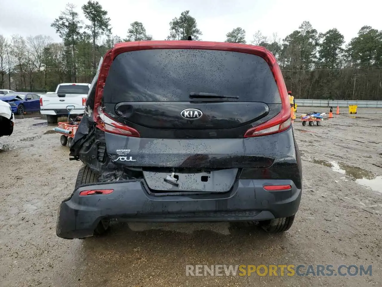 6 Photograph of a damaged car KNDJ23AUXL7082462 KIA SOUL 2020
