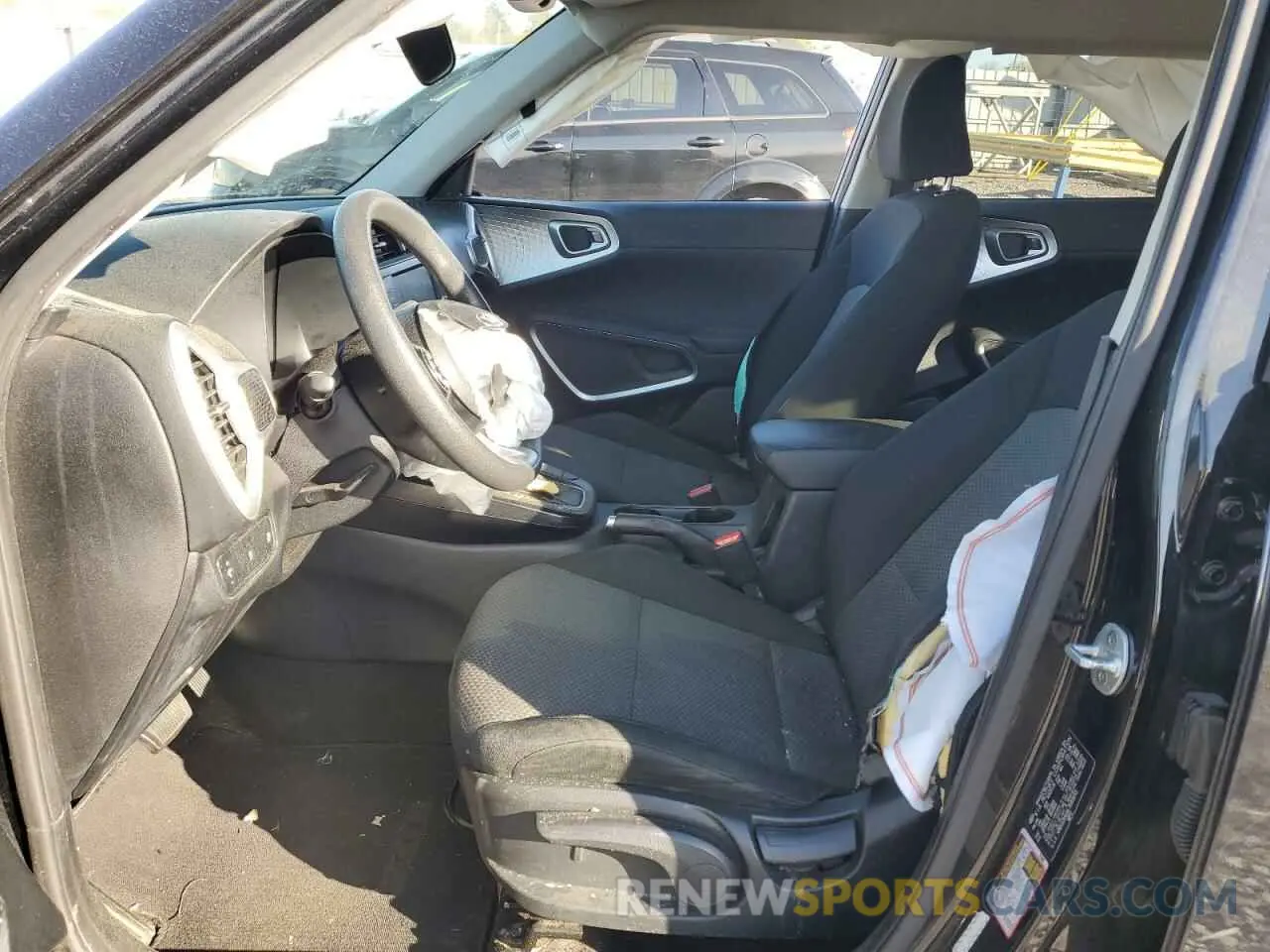 7 Photograph of a damaged car KNDJ23AUXL7085653 KIA SOUL 2020