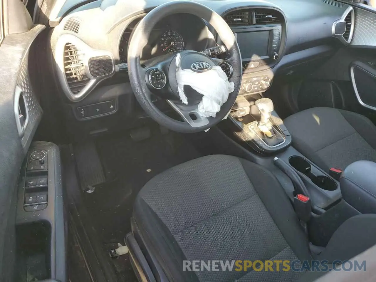8 Photograph of a damaged car KNDJ23AUXL7085653 KIA SOUL 2020