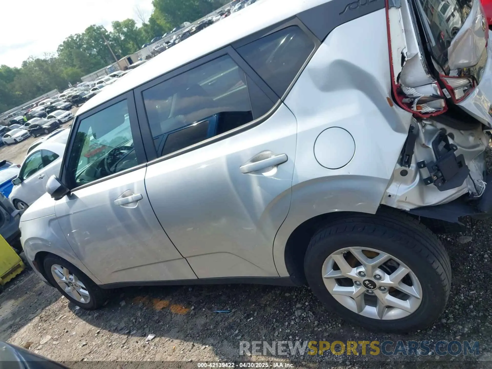 14 Photograph of a damaged car KNDJ23AUXL7735193 KIA SOUL 2020