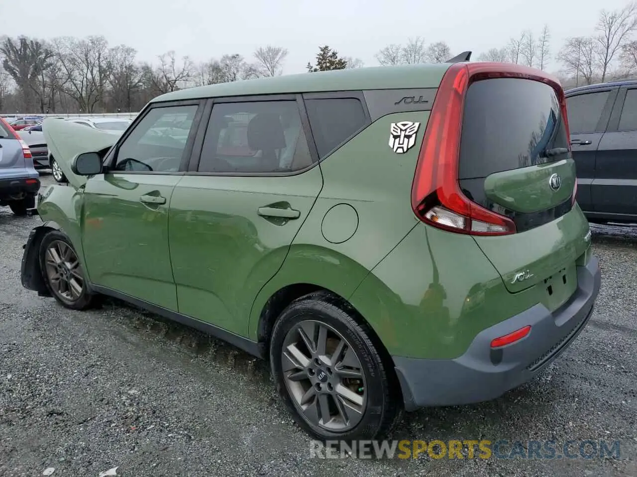 2 Photograph of a damaged car KNDJ33AU1L7041358 KIA SOUL 2020