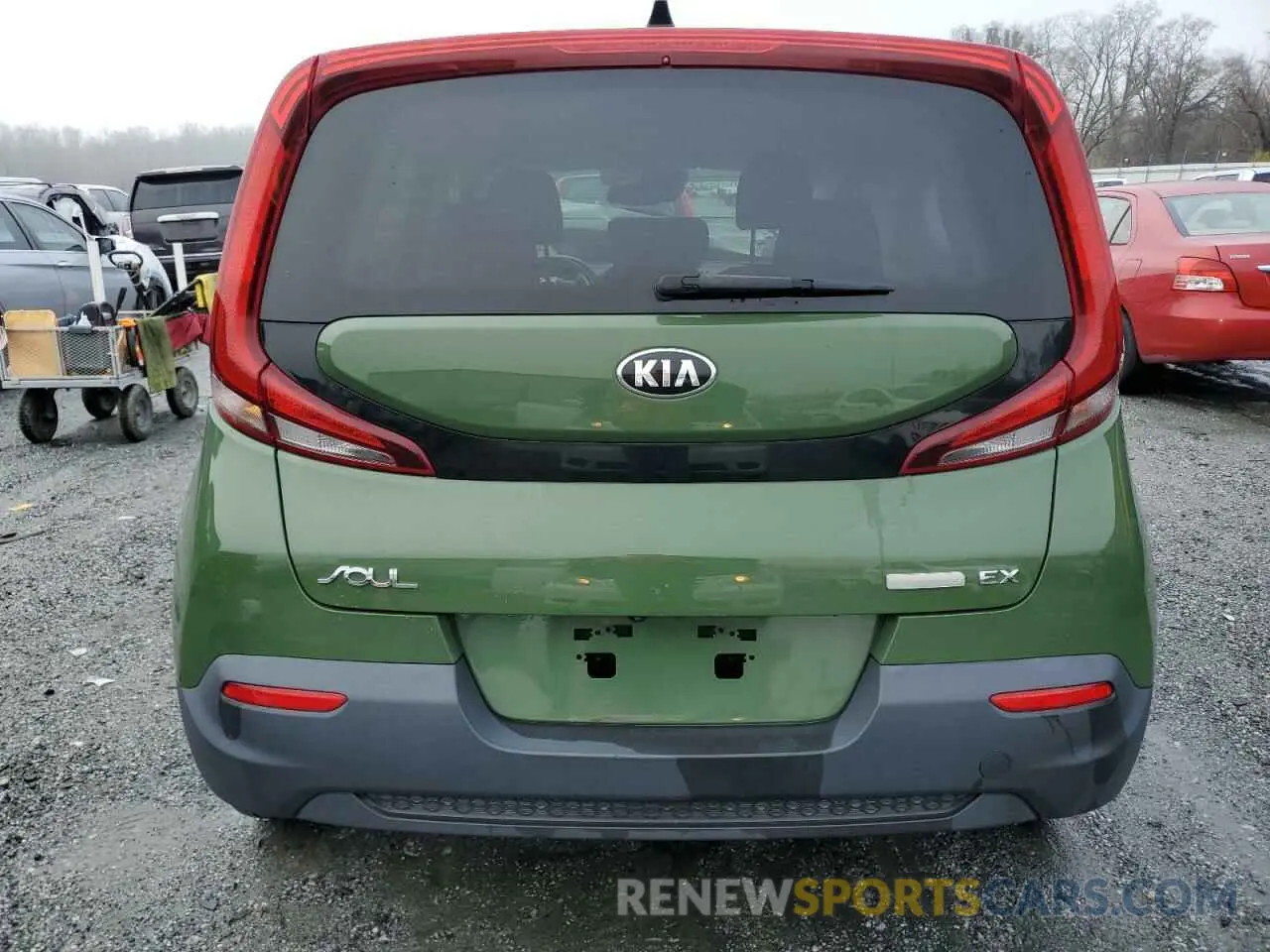 6 Photograph of a damaged car KNDJ33AU1L7041358 KIA SOUL 2020