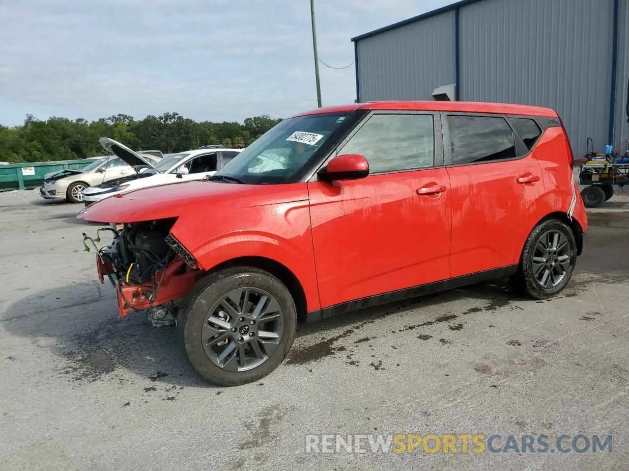 1 Photograph of a damaged car KNDJ33AU2L7008532 KIA SOUL 2020