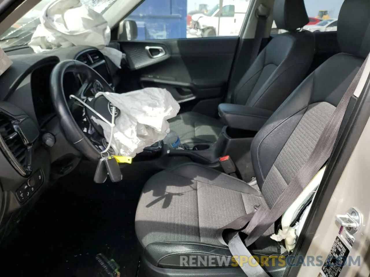 7 Photograph of a damaged car KNDJ33AU4L7025915 KIA SOUL 2020