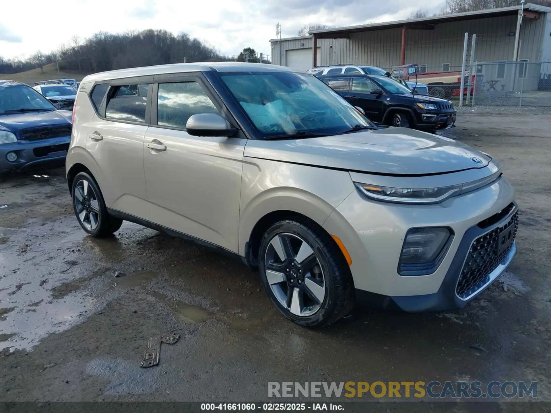 1 Photograph of a damaged car KNDJ33AU4L7068716 KIA SOUL 2020