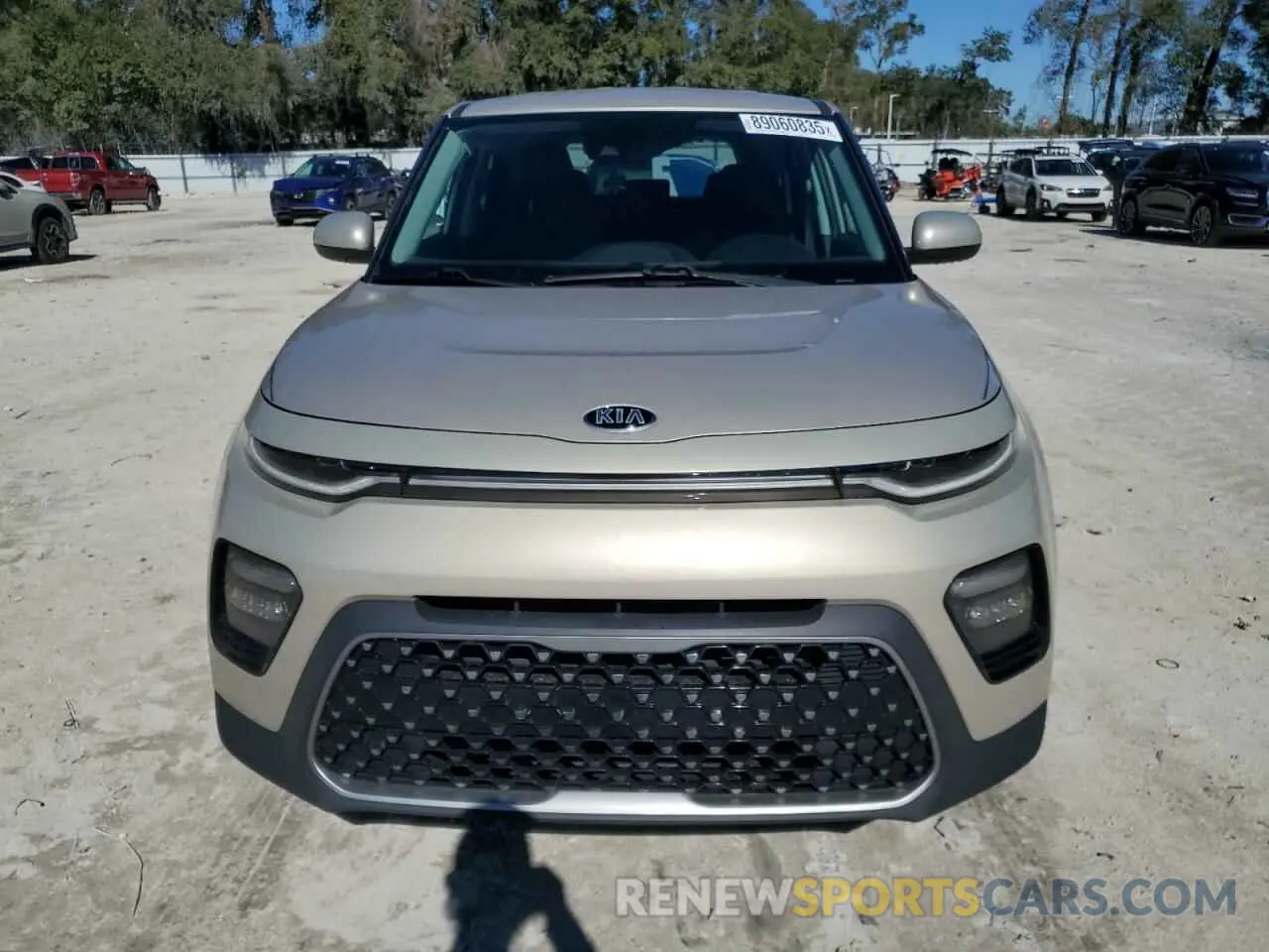 5 Photograph of a damaged car KNDJ33AU5L7092829 KIA SOUL 2020