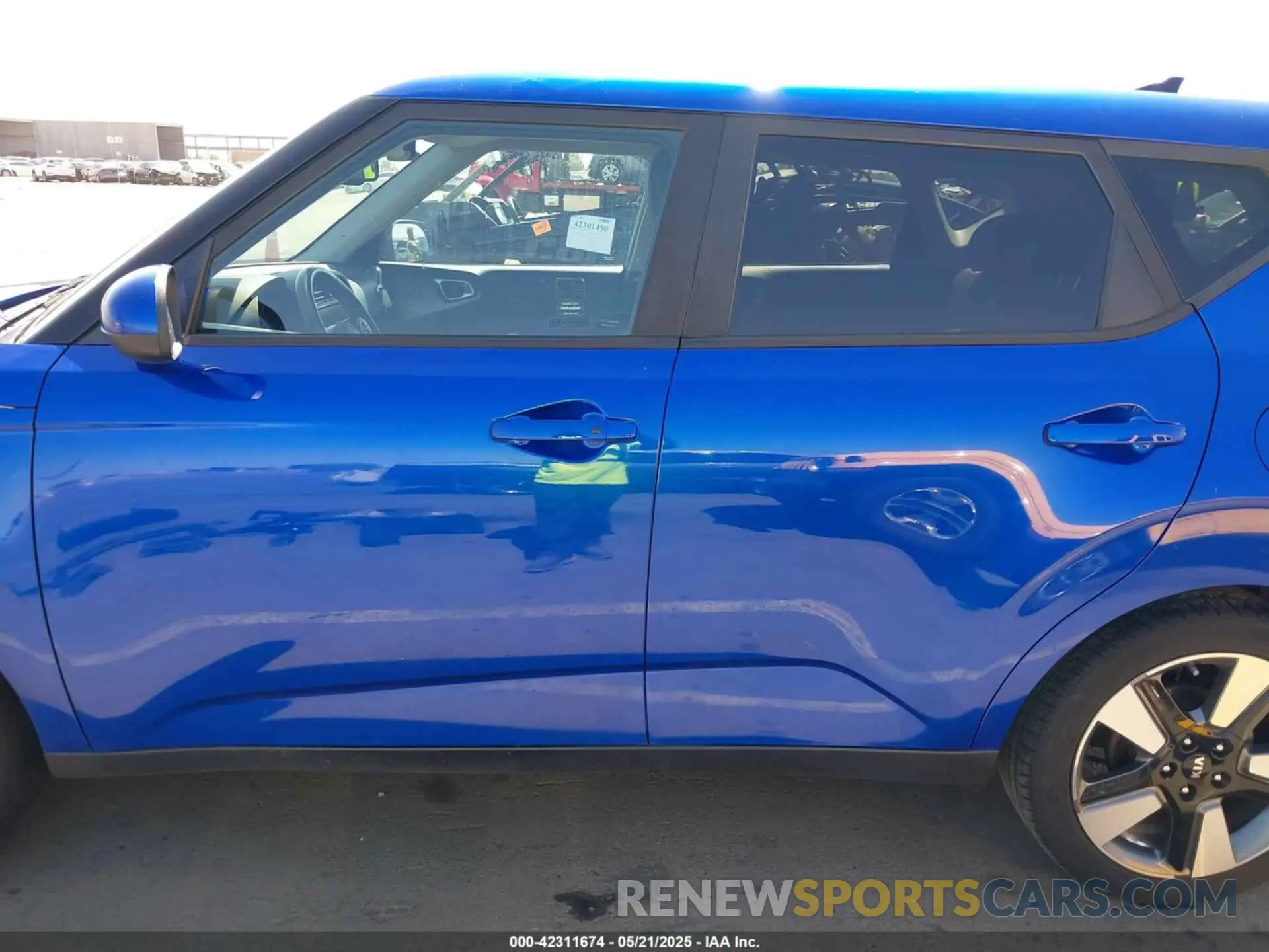14 Photograph of a damaged car KNDJ33AUXL7079543 KIA SOUL 2020