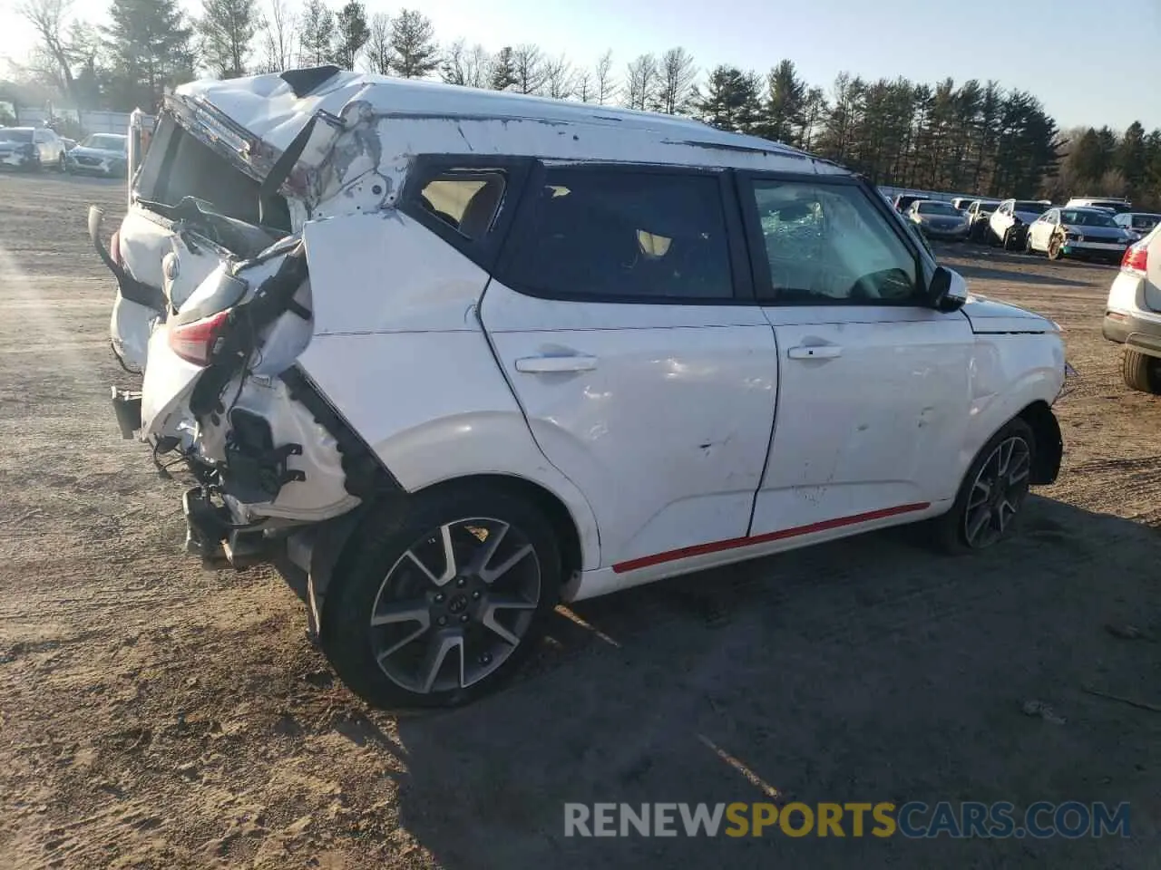 3 Фотография поврежденного автомобиля KNDJ53AF1L7043977 KIA SOUL 2020