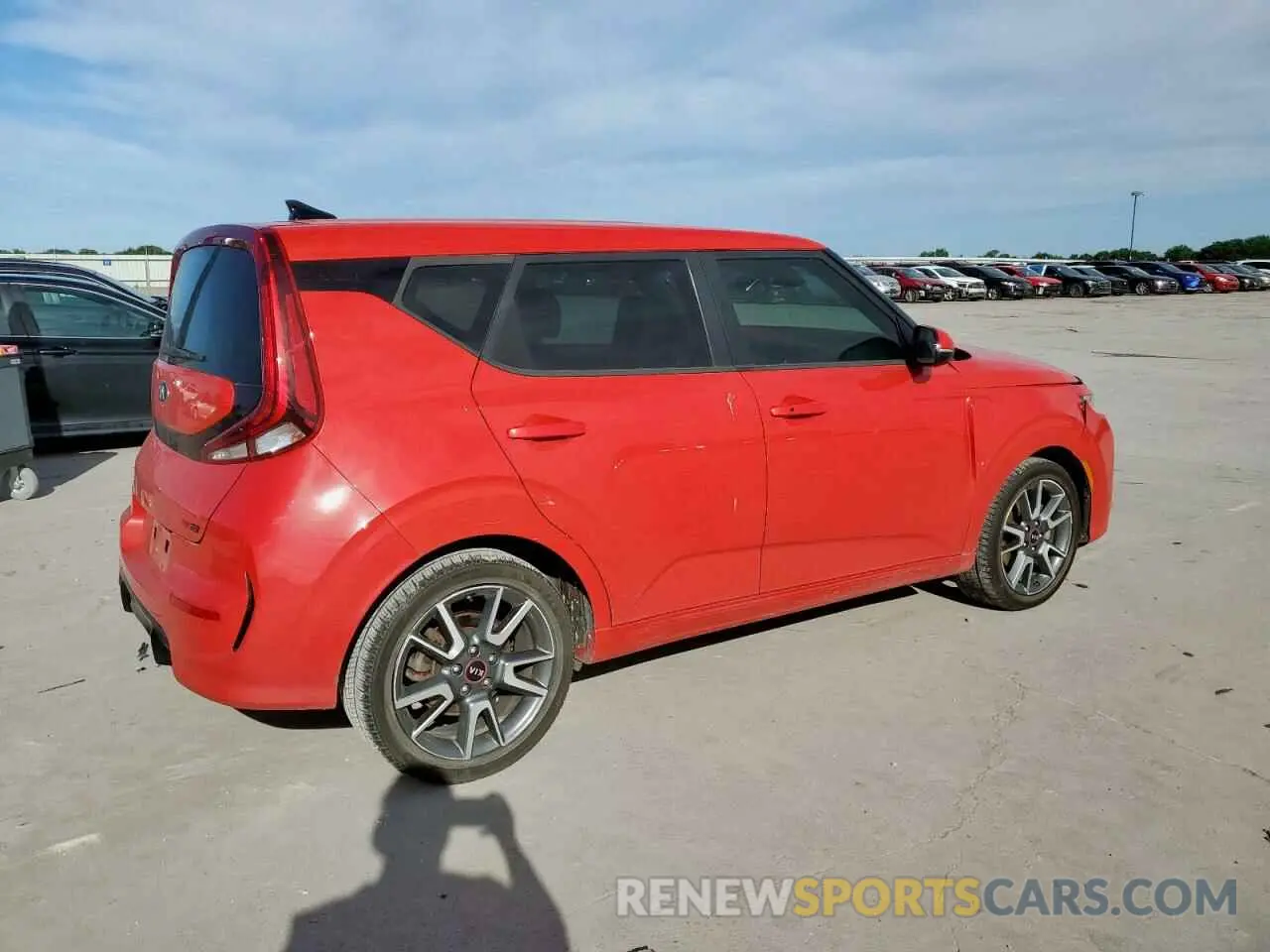 3 Photograph of a damaged car KNDJ53AF8L7048352 KIA SOUL 2020