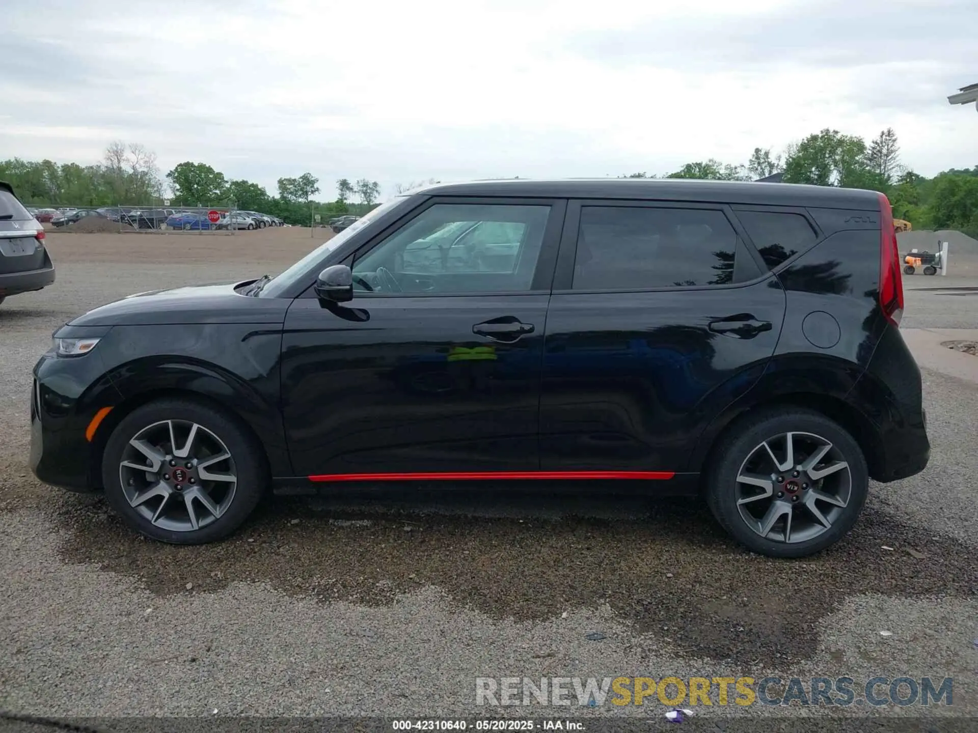 14 Photograph of a damaged car KNDJ63AU1L7049340 KIA SOUL 2020