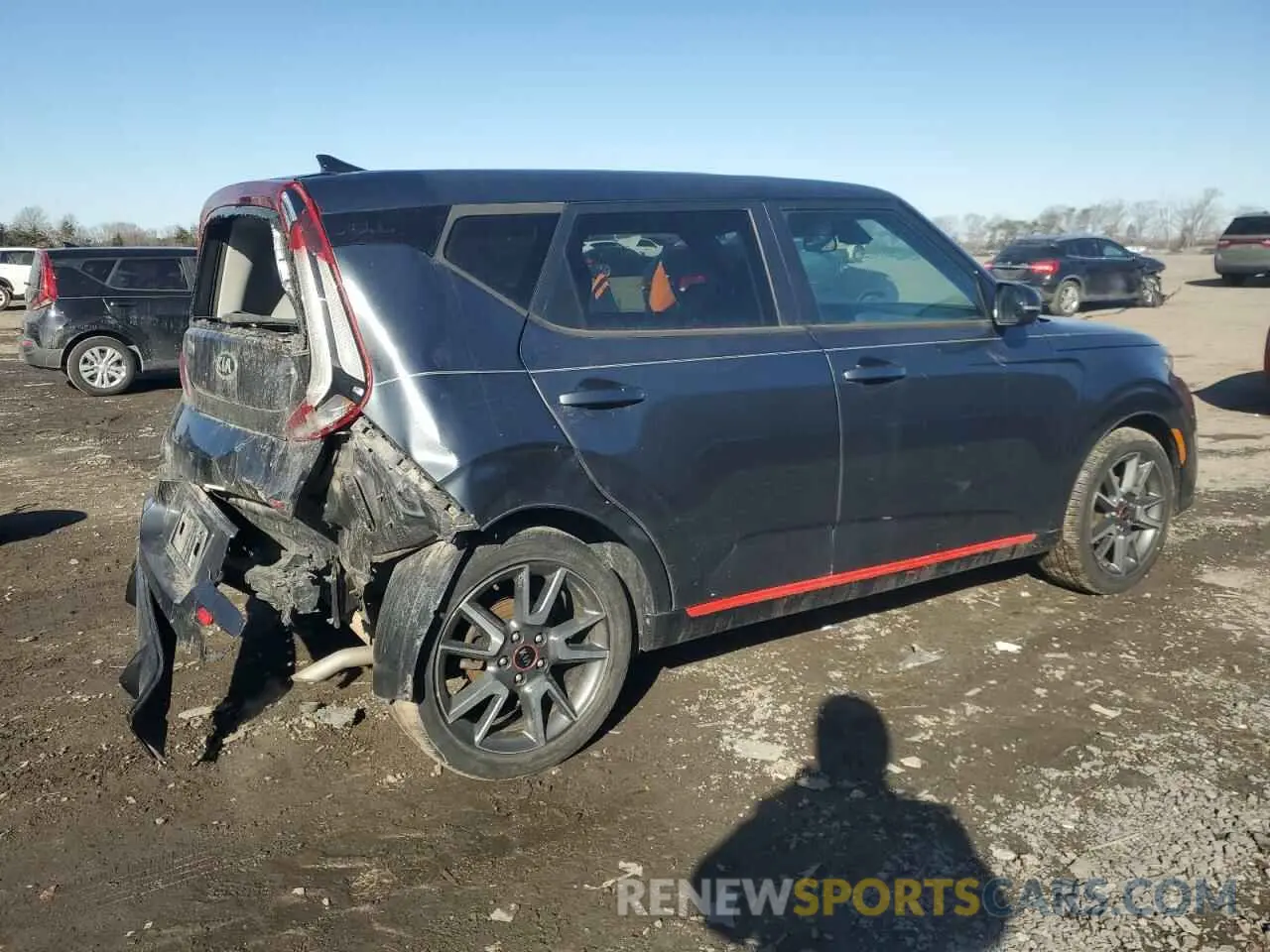 3 Фотография поврежденного автомобиля KNDJ63AU3L7096904 KIA SOUL 2020