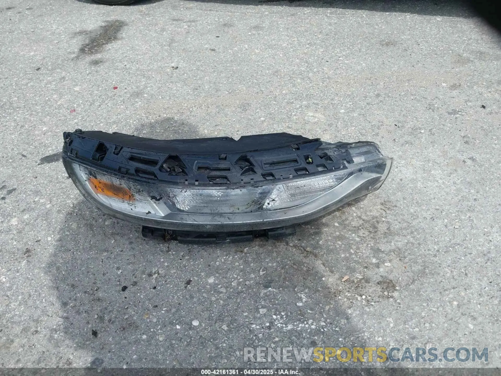 11 Фотография поврежденного автомобиля KNDJ63AU4L7000830 KIA SOUL 2020