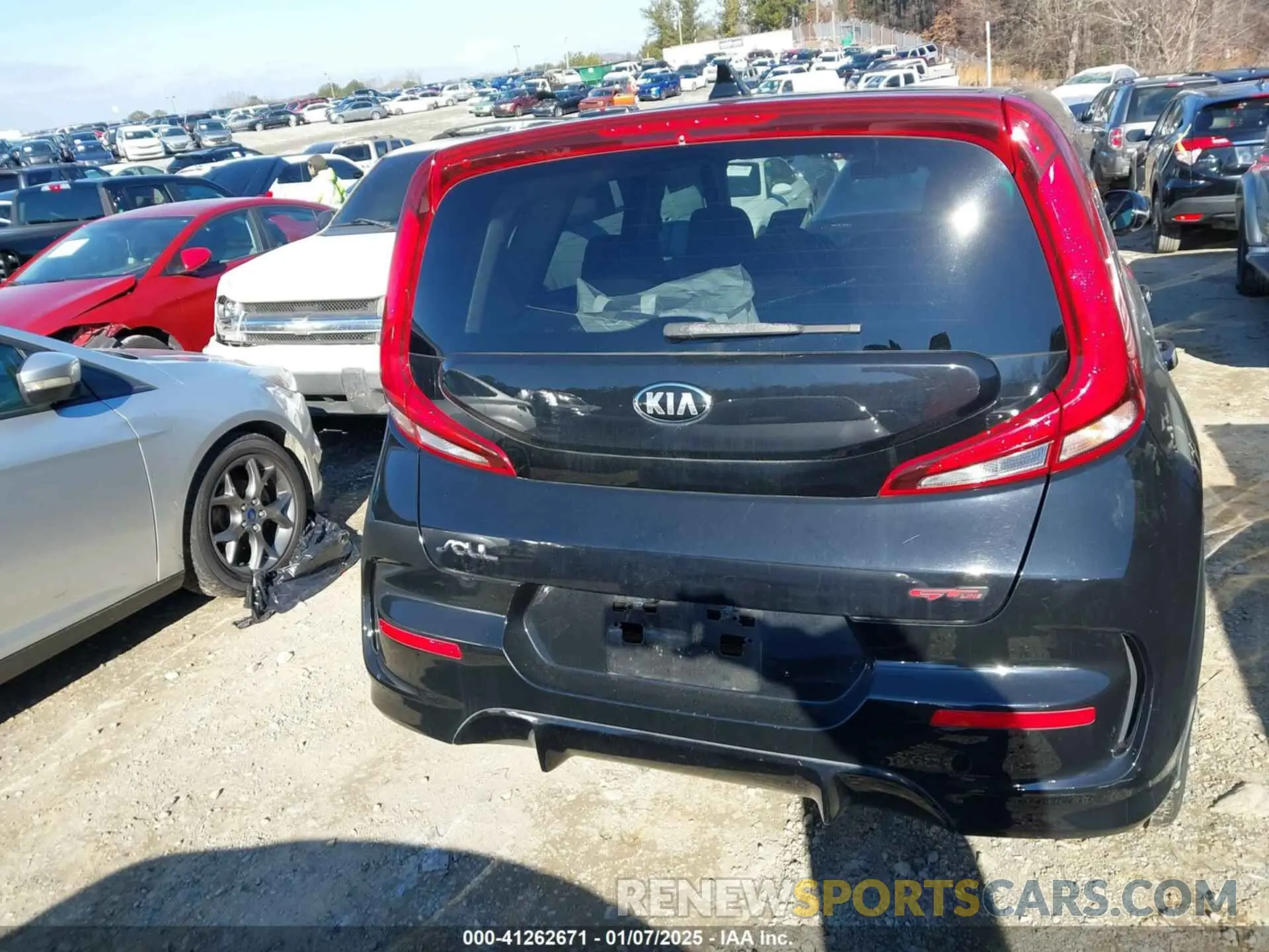16 Photograph of a damaged car KNDJ63AU4L7006806 KIA SOUL 2020