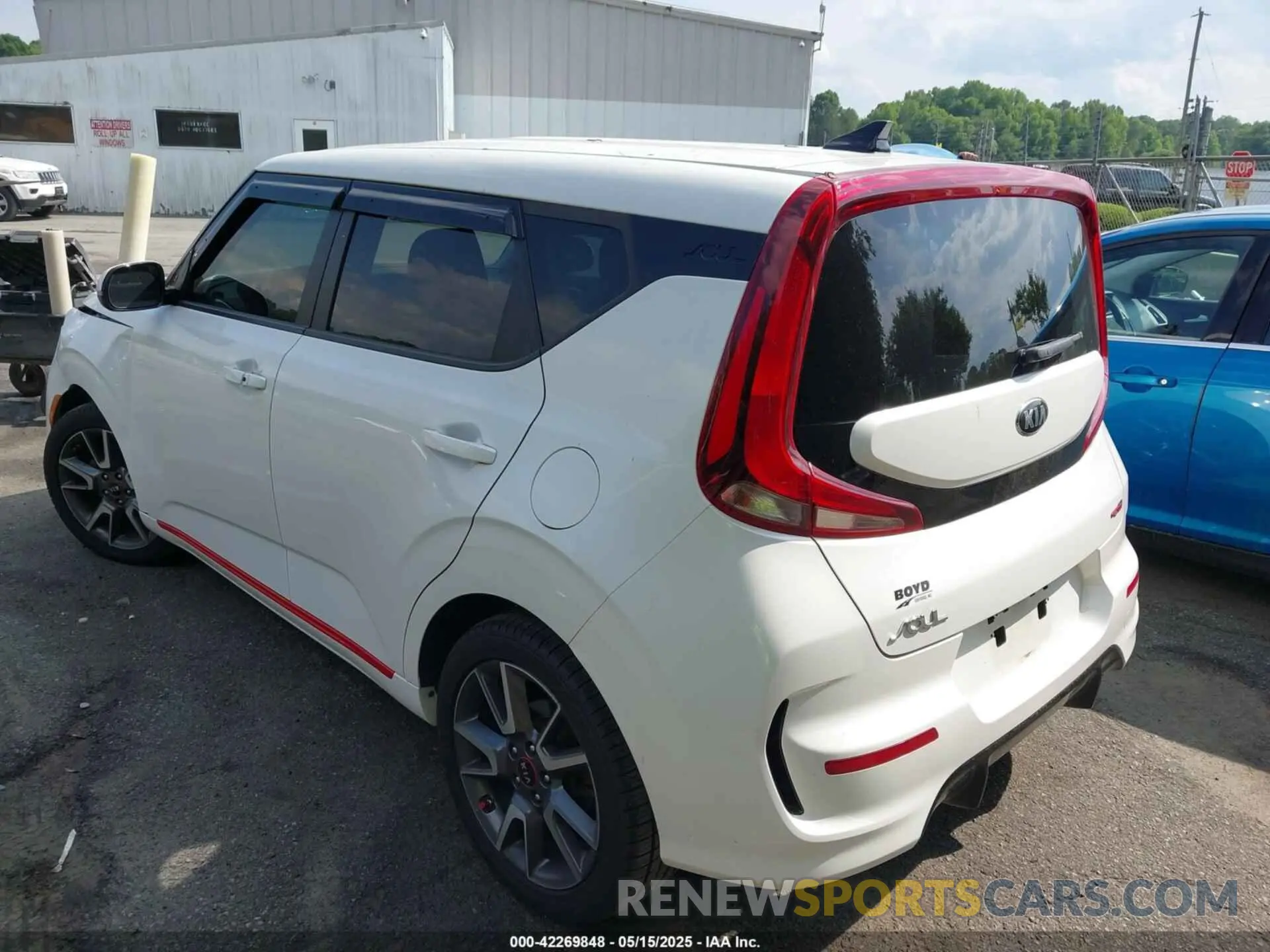 3 Фотография поврежденного автомобиля KNDJ63AU5L7053407 KIA SOUL 2020