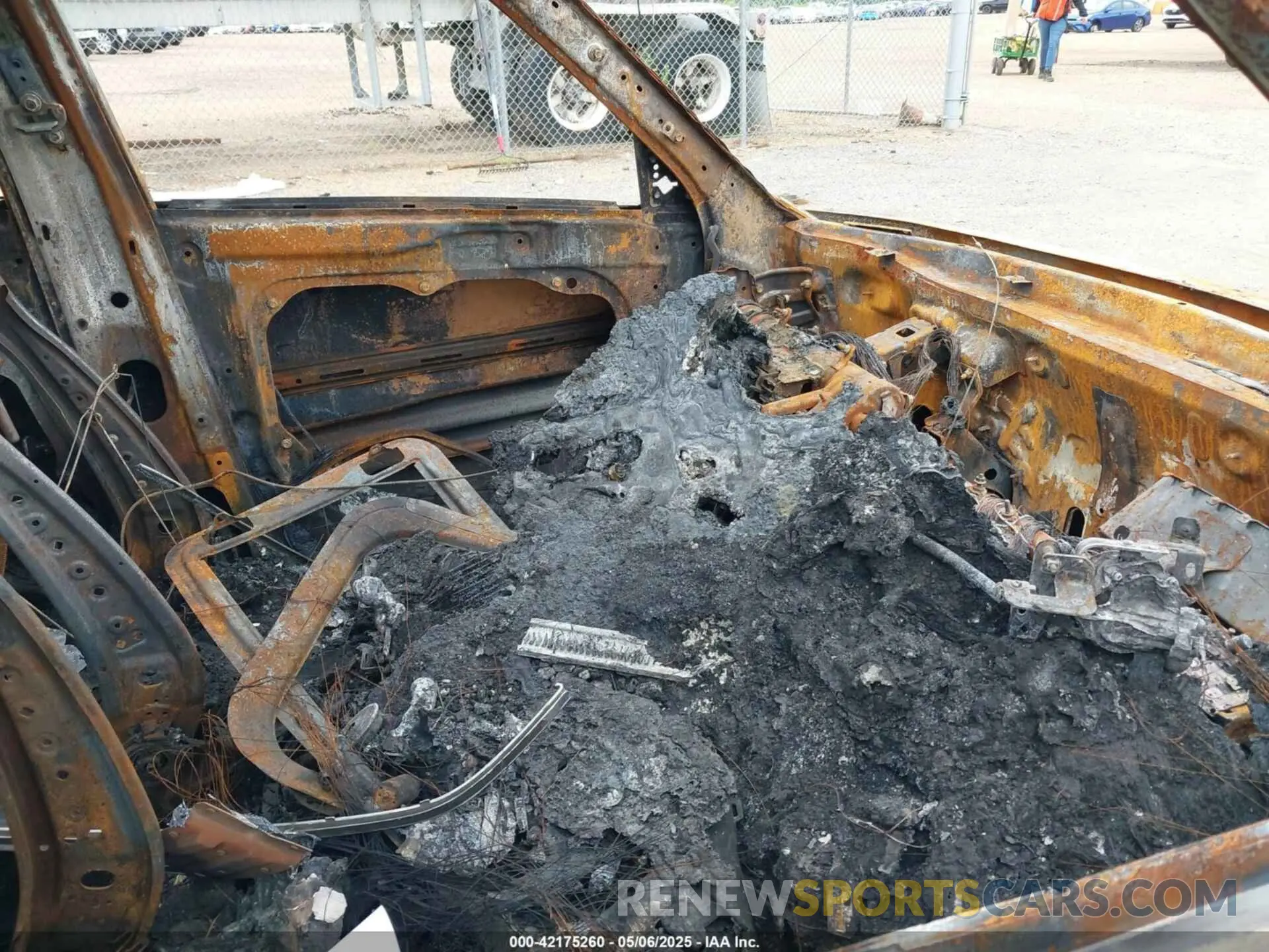 5 Photograph of a damaged car KNDJ63AU5L7103934 KIA SOUL 2020