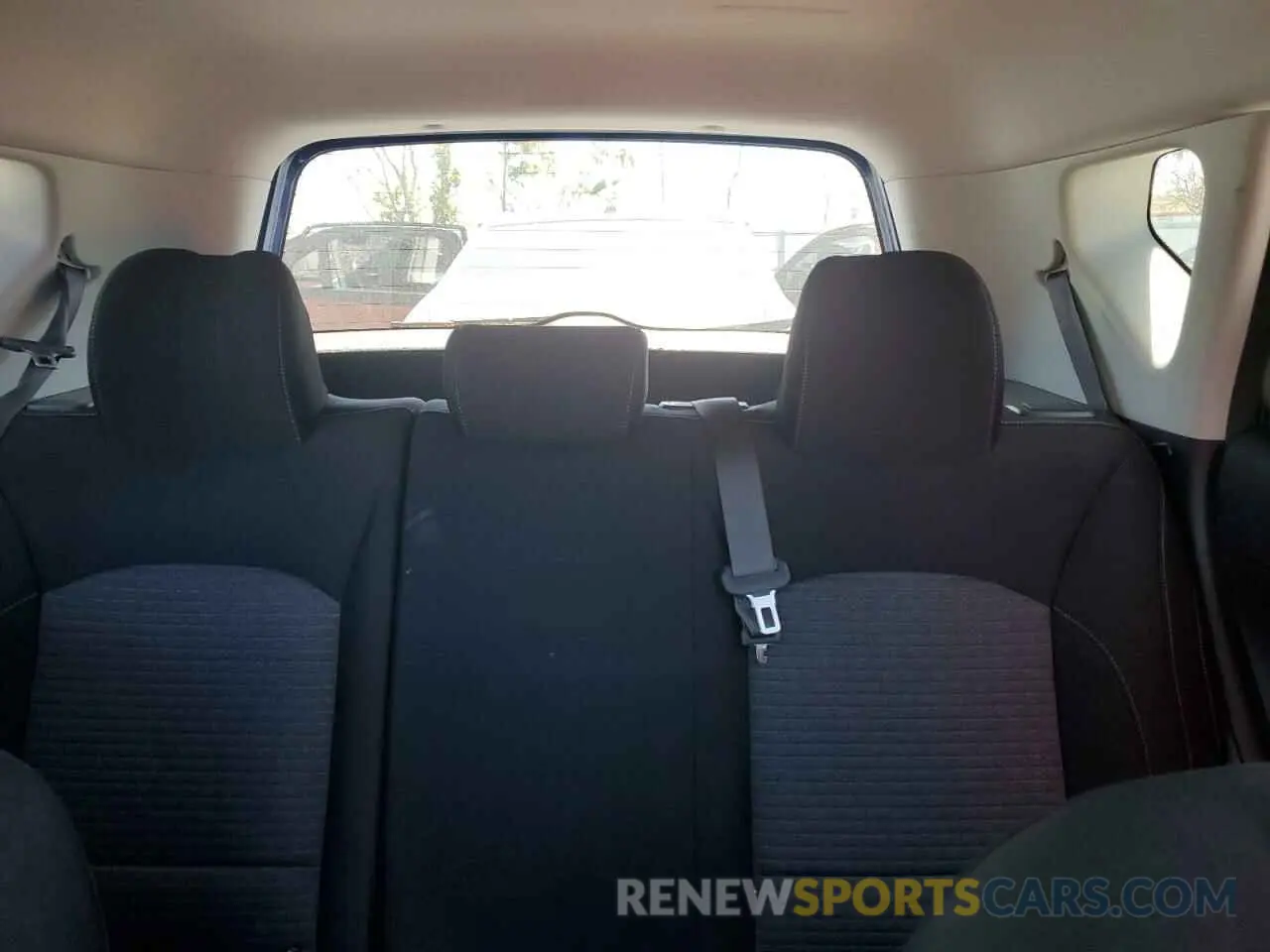 10 Photograph of a damaged car KNDJ63AU9L7052423 KIA SOUL 2020