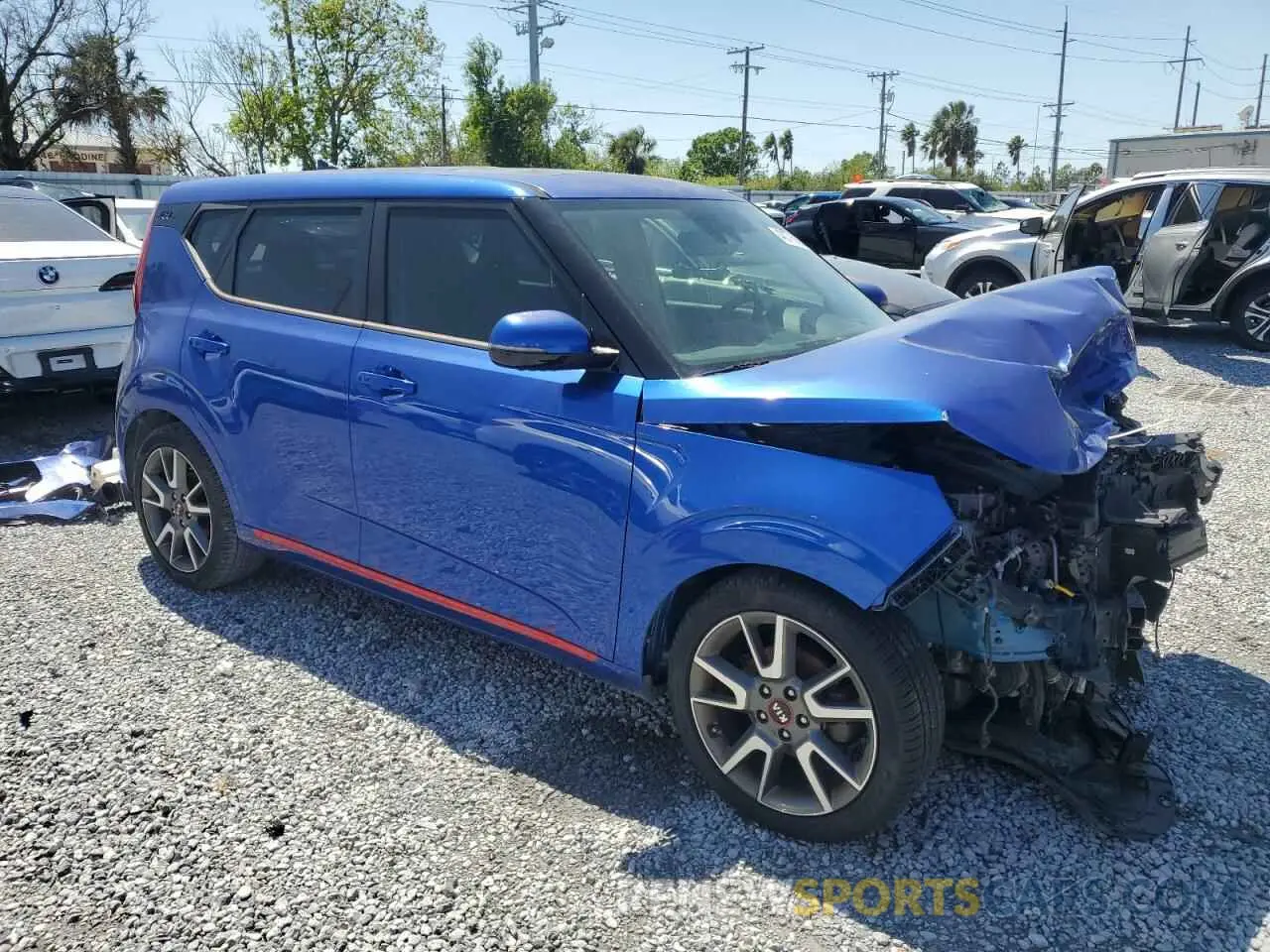 4 Photograph of a damaged car KNDJ63AU9L7052423 KIA SOUL 2020