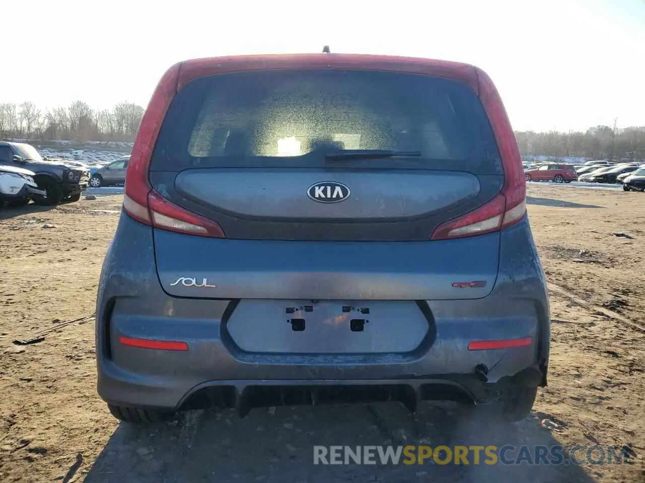6 Photograph of a damaged car KNDJ63AU9L7055905 KIA SOUL 2020