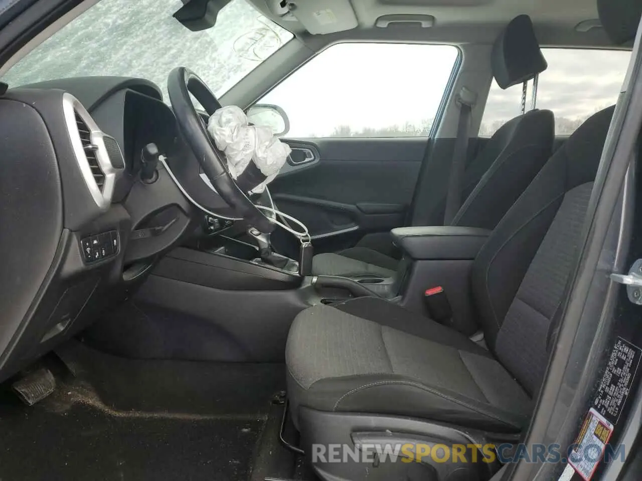 7 Photograph of a damaged car KNDJ63AU9L7055905 KIA SOUL 2020