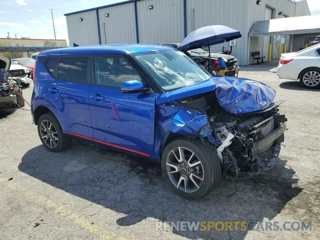 4 Photograph of a damaged car KNDJ63AUXL7038546 KIA SOUL 2020