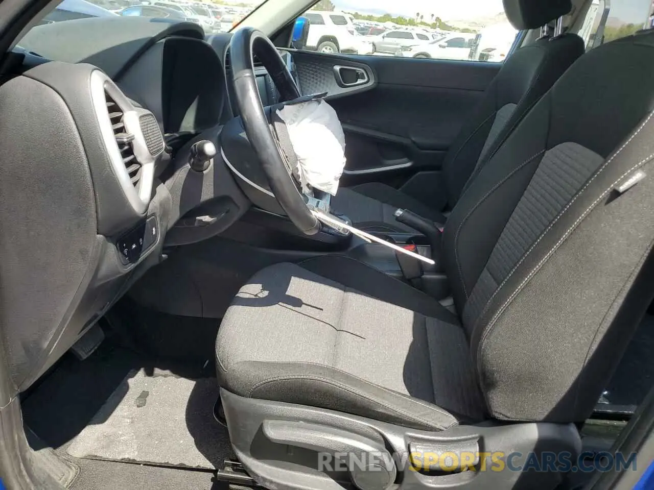 7 Photograph of a damaged car KNDJ63AUXL7038546 KIA SOUL 2020
