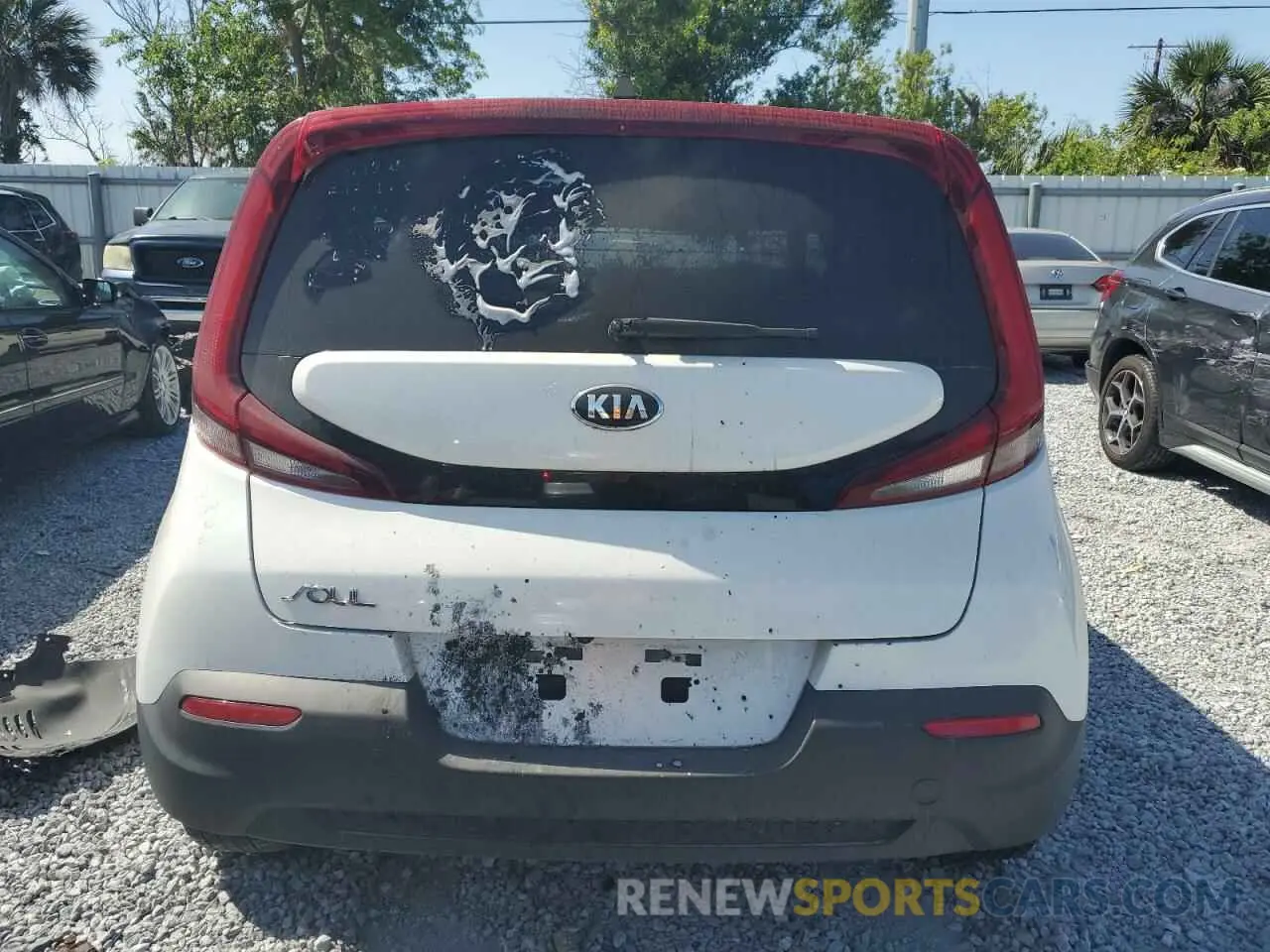 6 Photograph of a damaged car KNDJ22AU2M7127695 KIA SOUL 2021