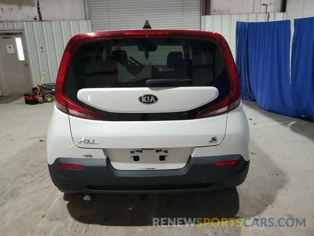 6 Photograph of a damaged car KNDJ23AU0M7124588 KIA SOUL 2021