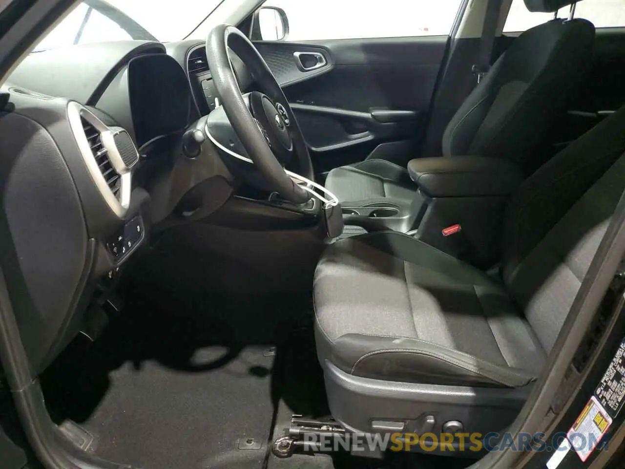 7 Photograph of a damaged car KNDJ23AU0M7146669 KIA SOUL 2021