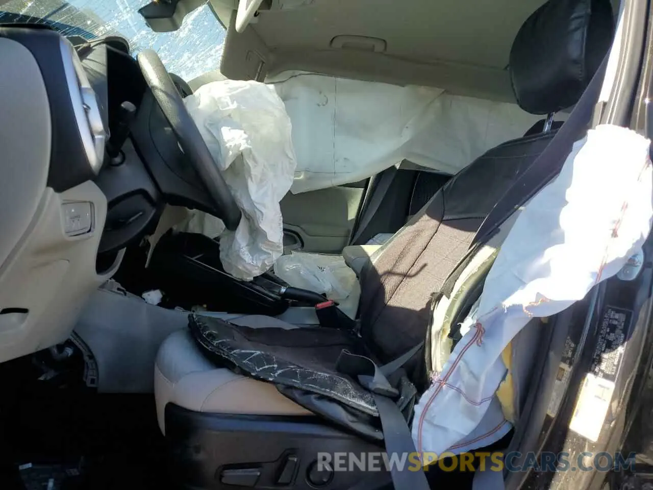 7 Photograph of a damaged car KNDJ23AU0M7743787 KIA SOUL 2021