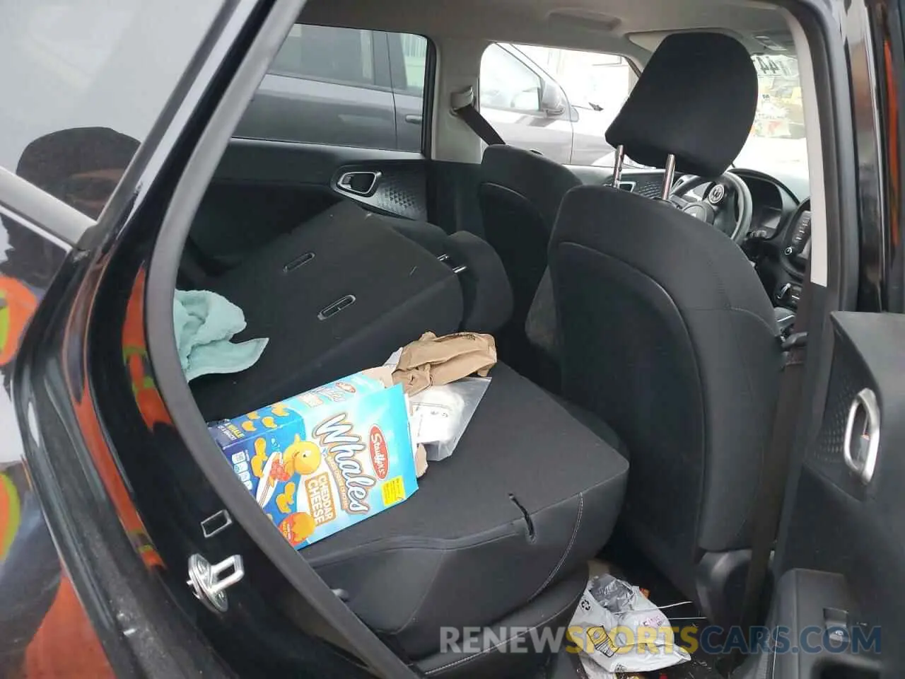 10 Photograph of a damaged car KNDJ23AU1M7125264 KIA SOUL 2021