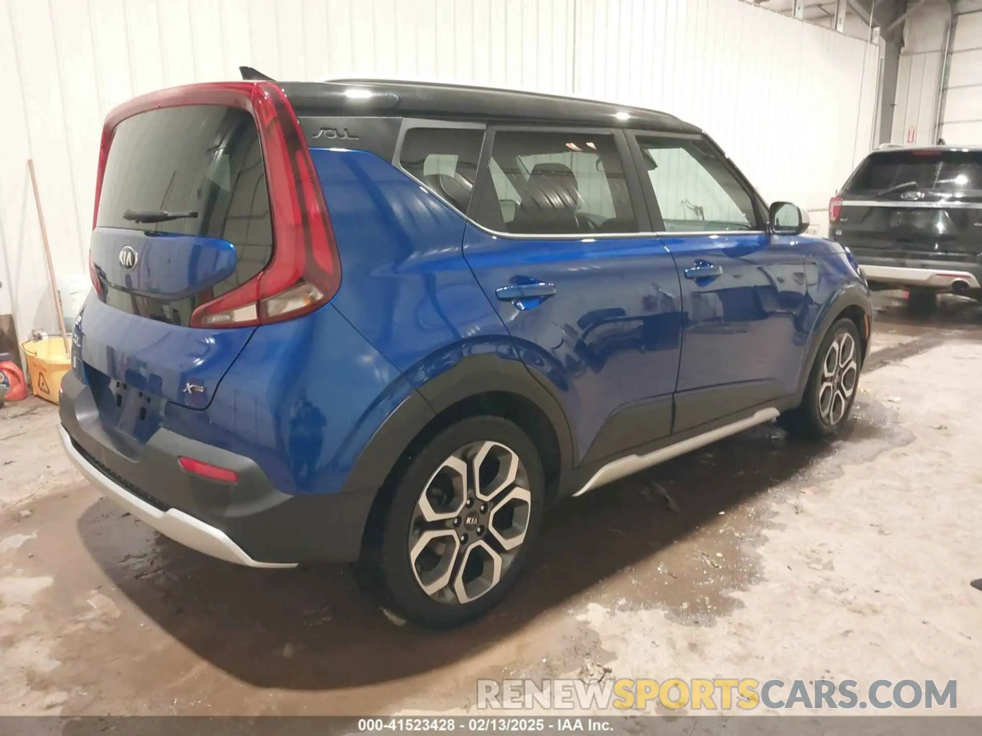 4 Photograph of a damaged car KNDJ23AU1M7129377 KIA SOUL 2021