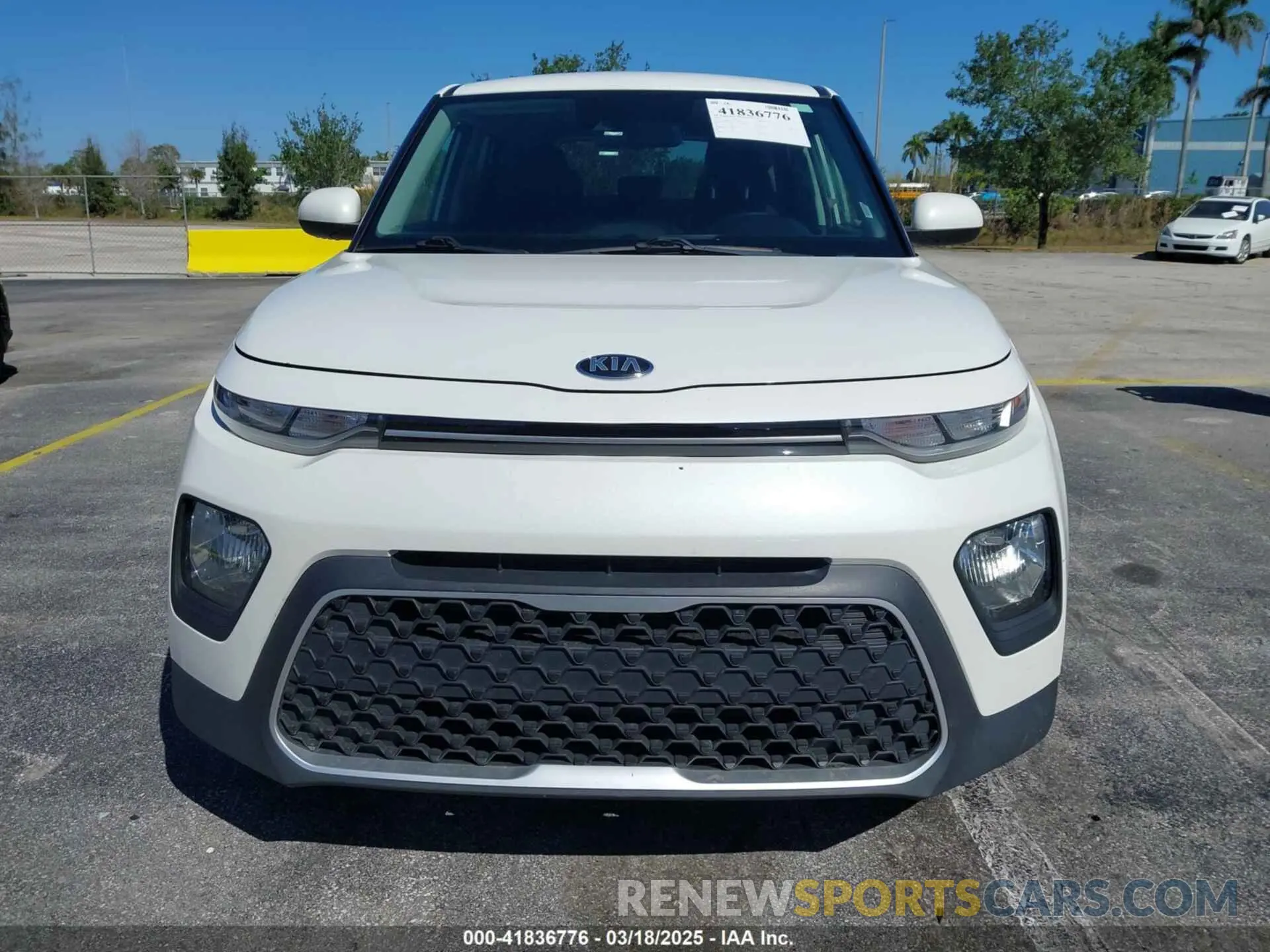 12 Фотография поврежденного автомобиля KNDJ23AU1M7769377 KIA SOUL 2021
