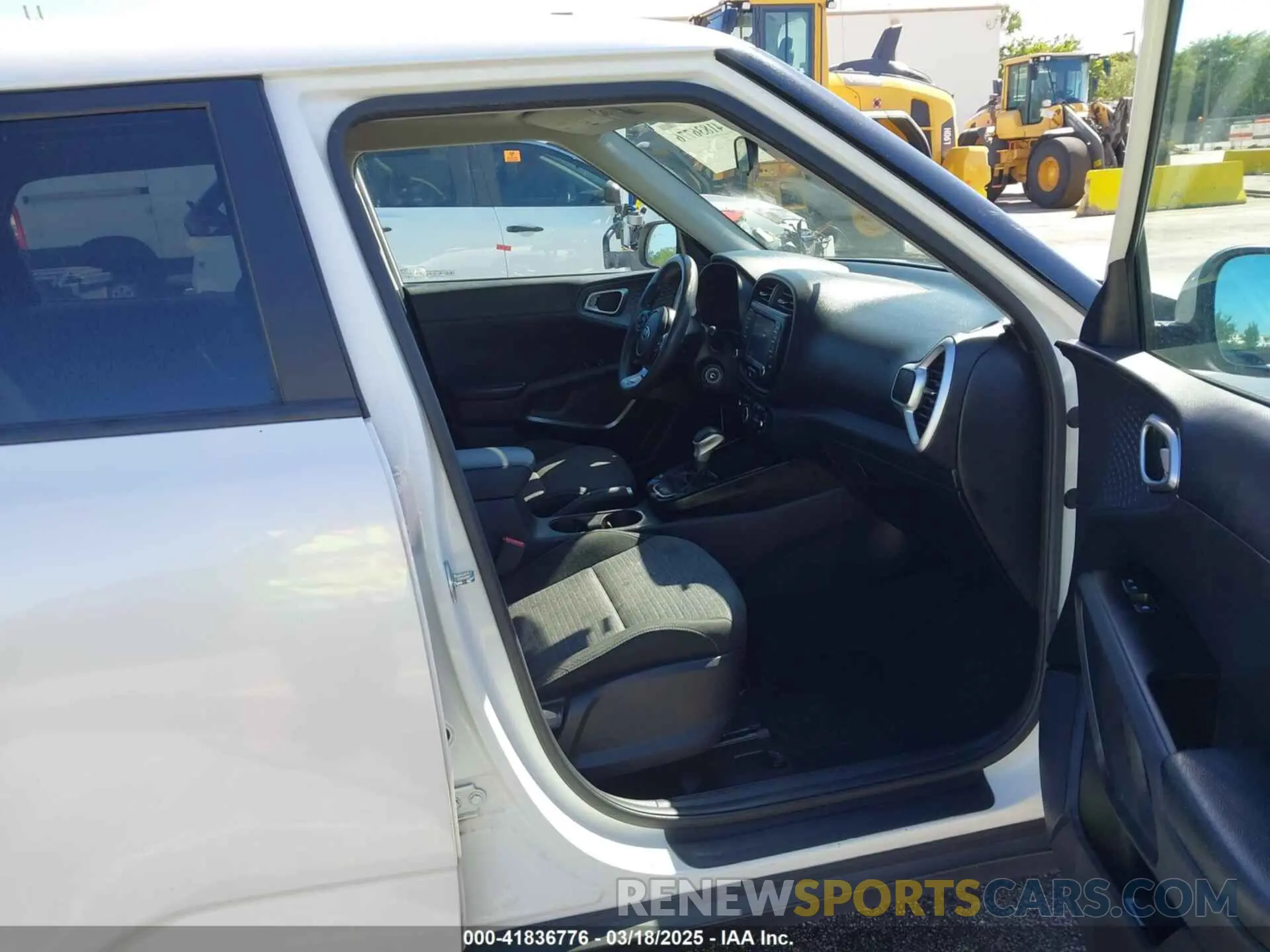 5 Фотография поврежденного автомобиля KNDJ23AU1M7769377 KIA SOUL 2021